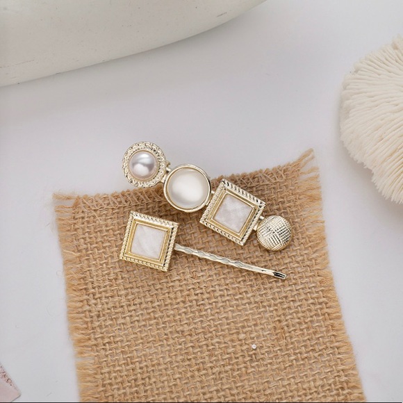 2 - Piece White Pearl Hair Side Clips - Picture 2 of 6